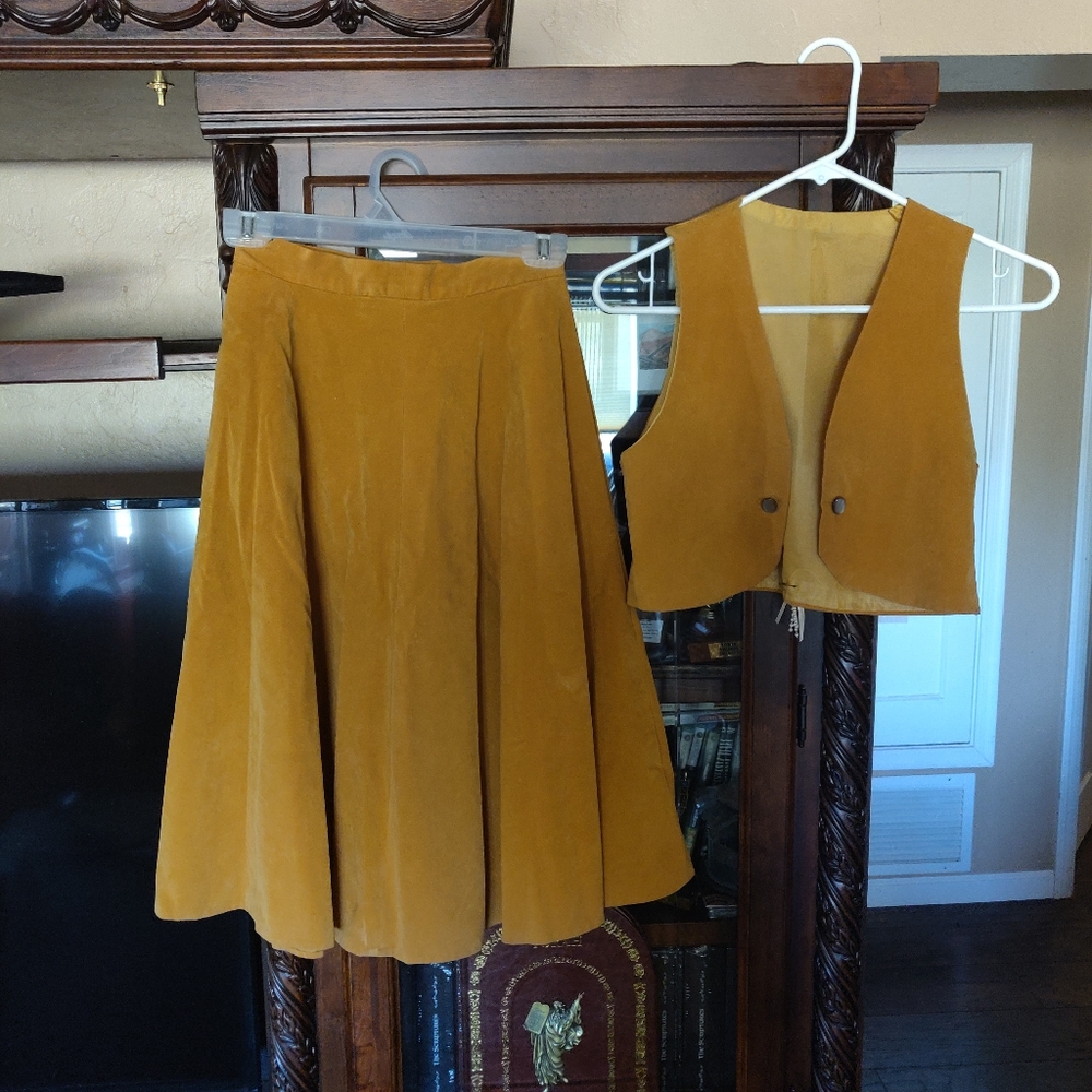 Yellow Velvet Midi Skirt And Vest Set